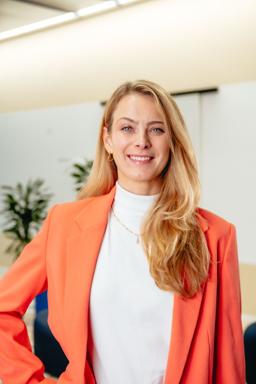 Franziska Palgen, Oman-Reisespezialistin