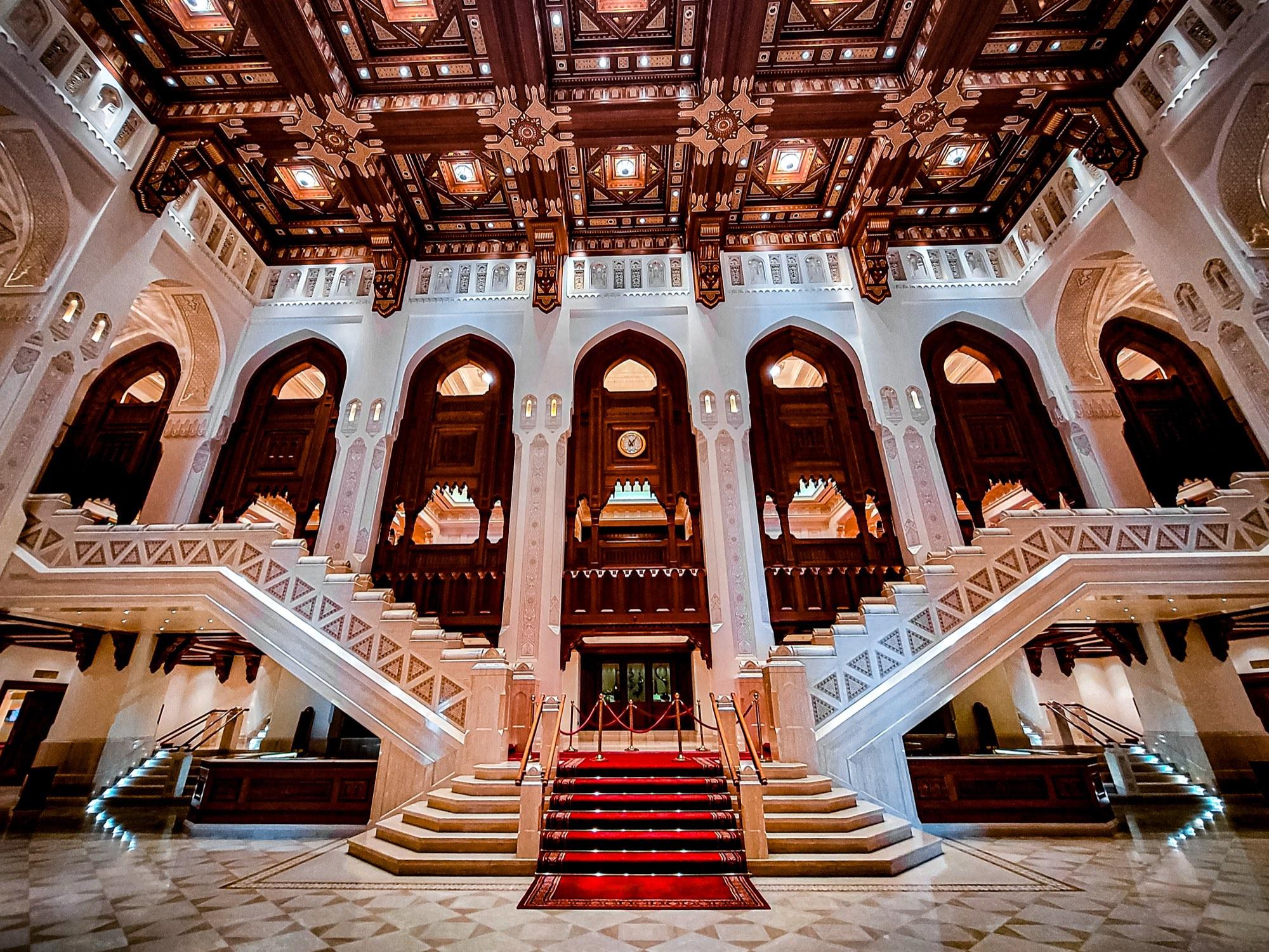 Das Foyer des Royal Opera House in Maskat
