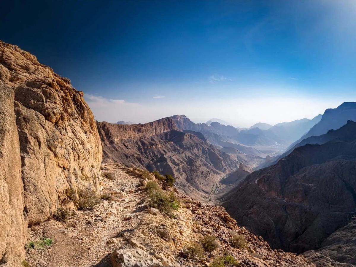 Blick in die Schlucht des Jebel Shams, den Grand Canyon Arabiens